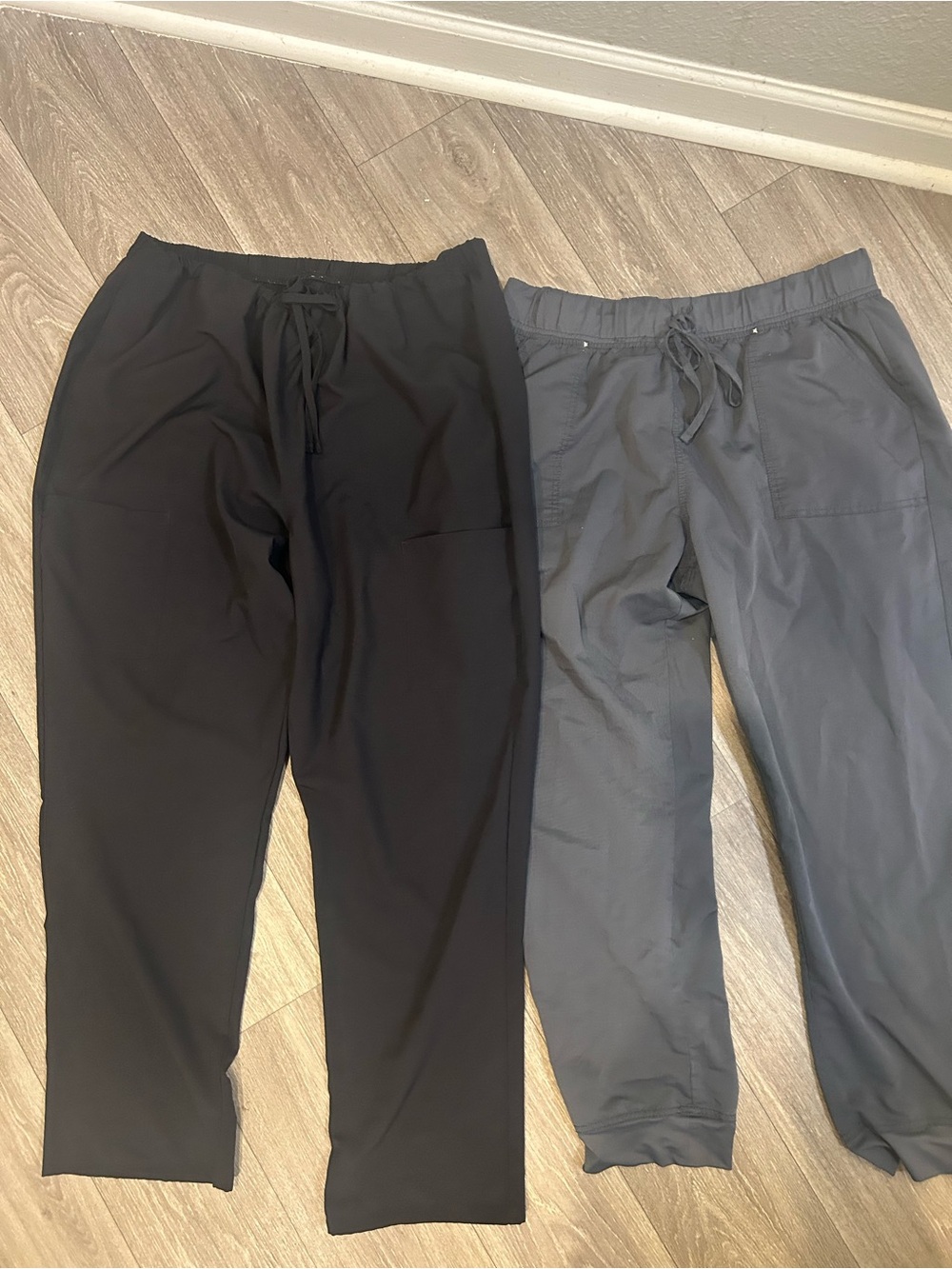 Women’s scrub pants